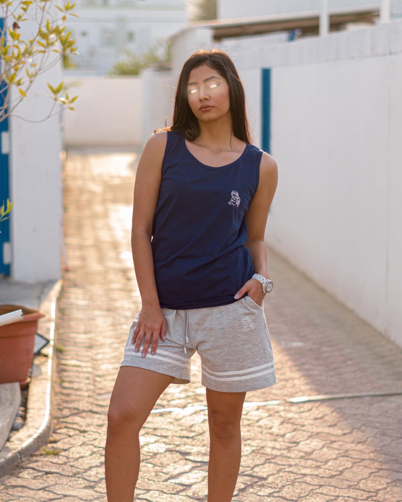 شلوارک های طوسی