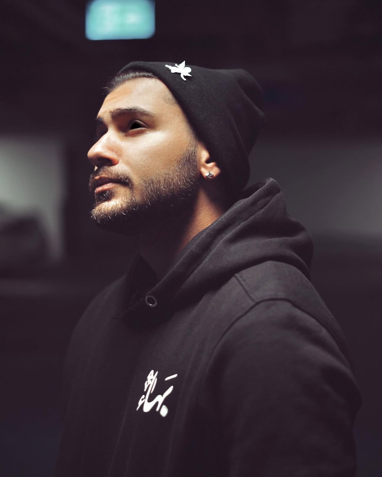 کلاه های مشکی